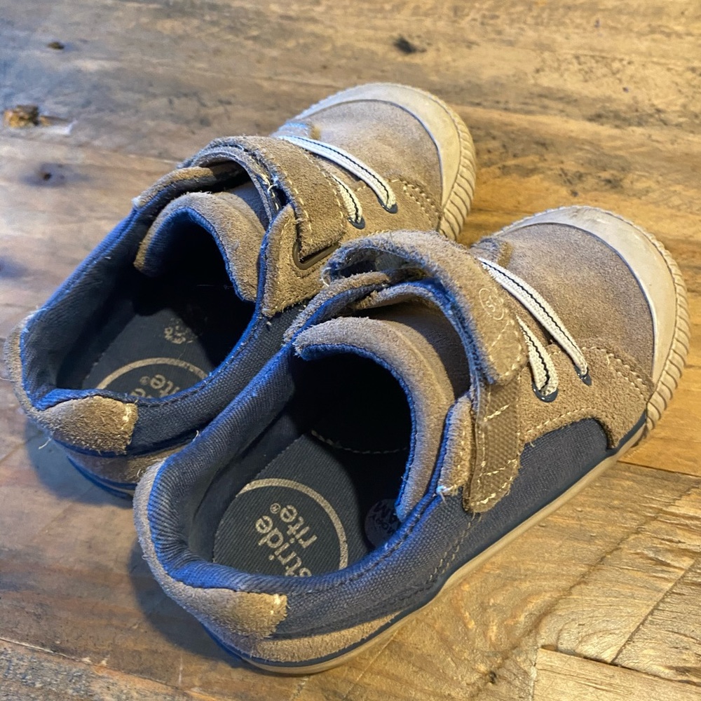 Stride rite shoes, toddler/baby size 6.5